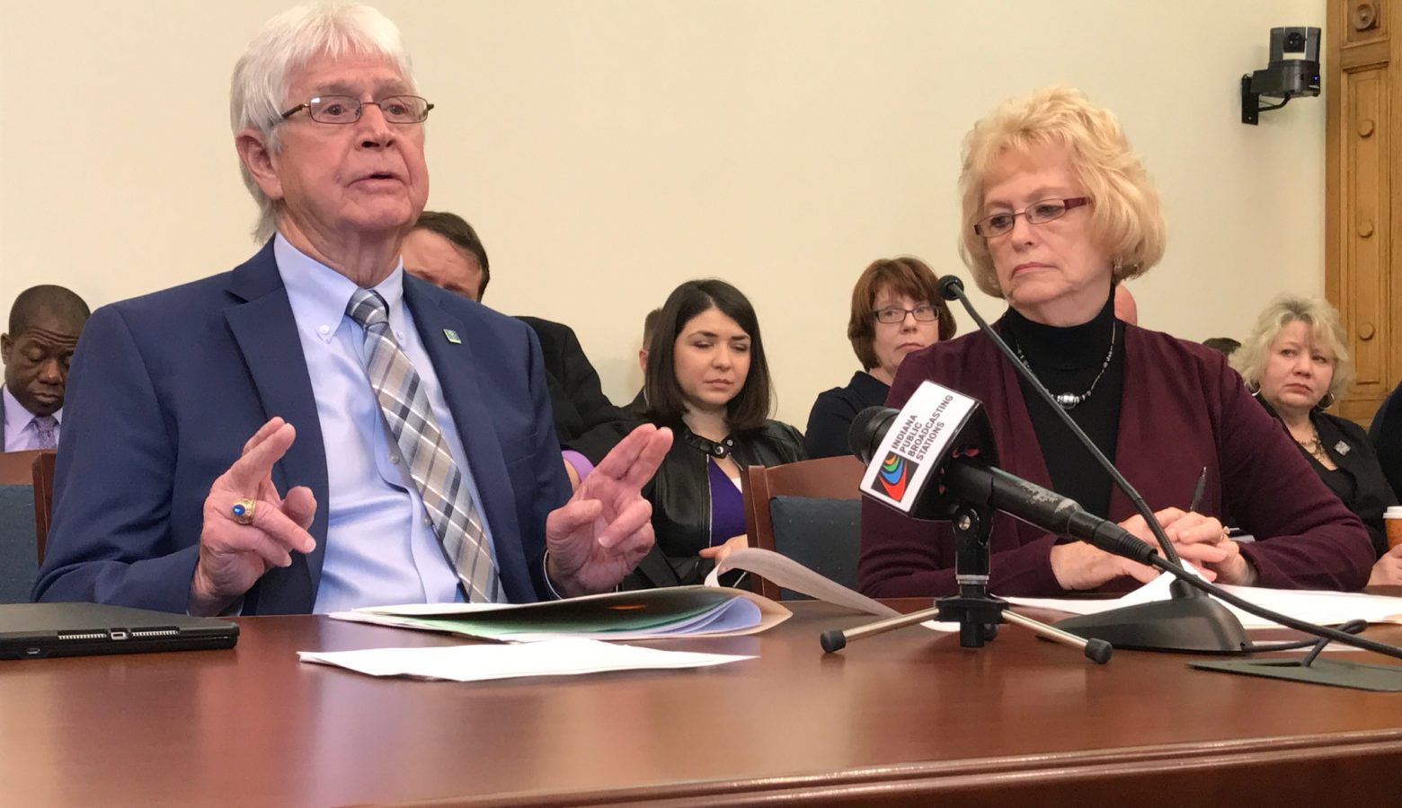 Rep. Clyde Kersey (D-Terre Haute) testifies in Senate Elections Committee as Sen. Vaneta Becker (R-Evansville) sits beside him. (Brandon Smith/IPB News)