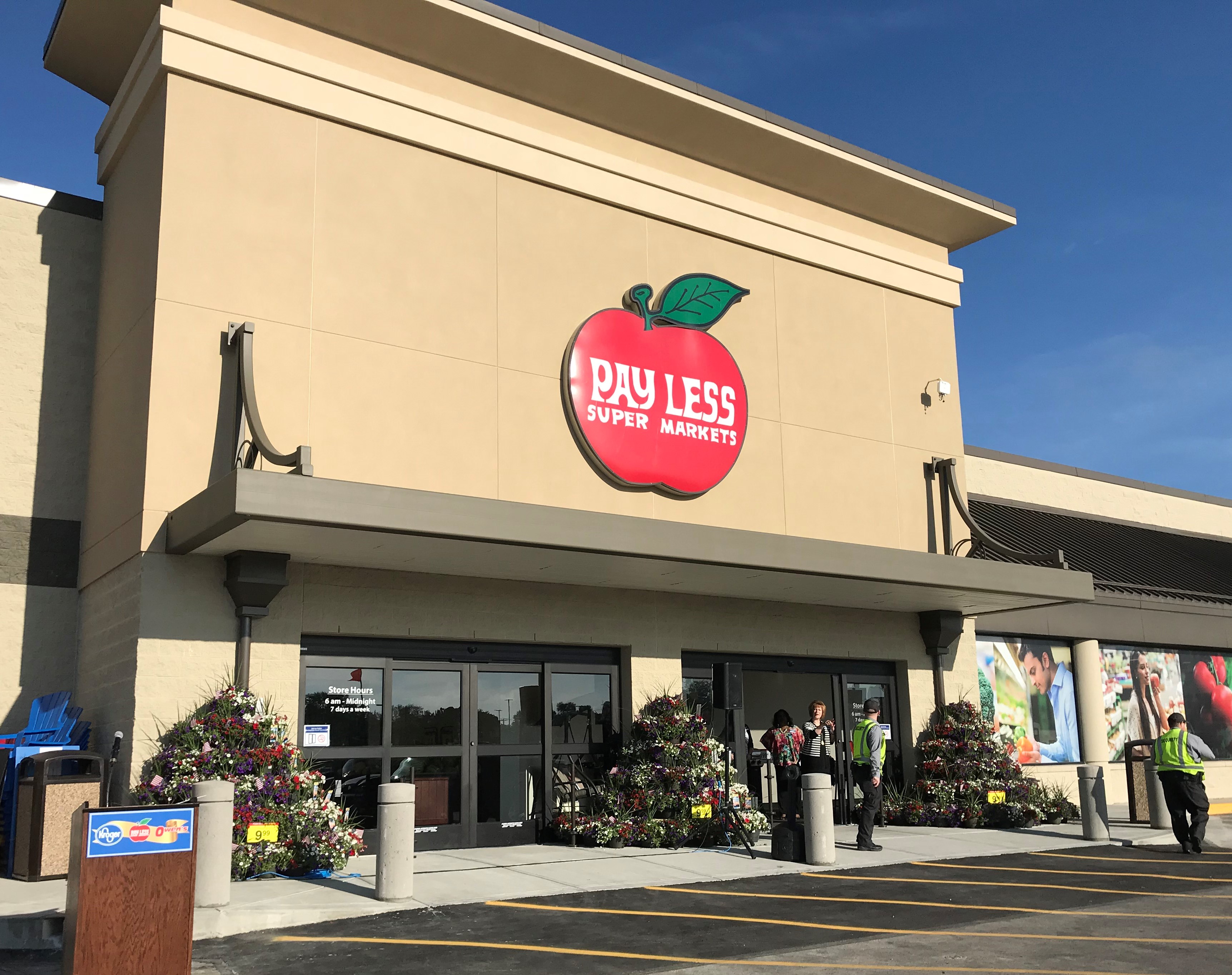 Second Pay Less Store Opens In Muncie 