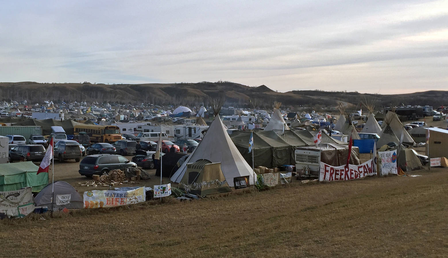 Oceti Sakowin Camp Standing Rock during the Dakota Access Pipeline protests, 2016 (Wikimedia Commons)