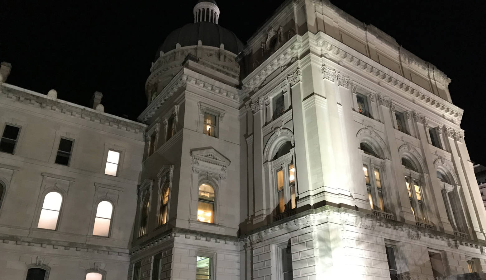 The Indiana Statehouse (Brandon Smith/IPB News)