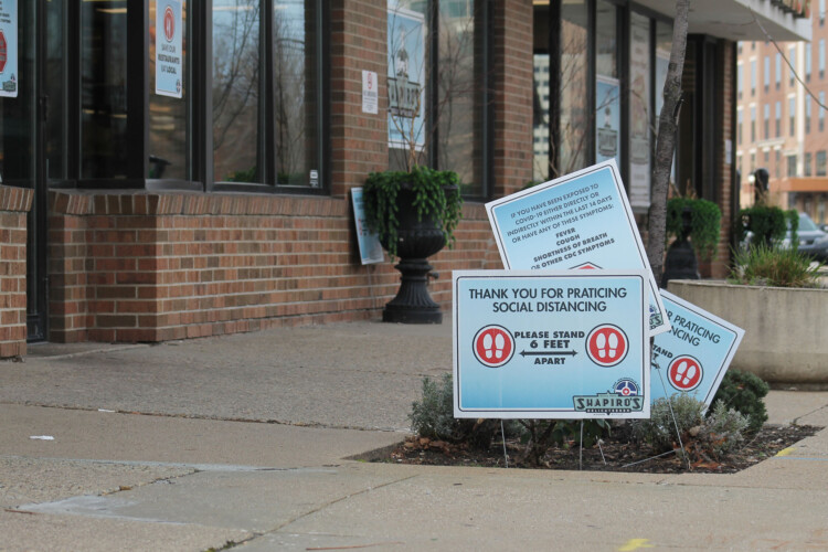 While new cases leveled off, the state’s hospital census set new records, with 3,392 Hoosiers hospitalized with COVID-19 on Sunday. (Lauren Chapman/IPB News)
