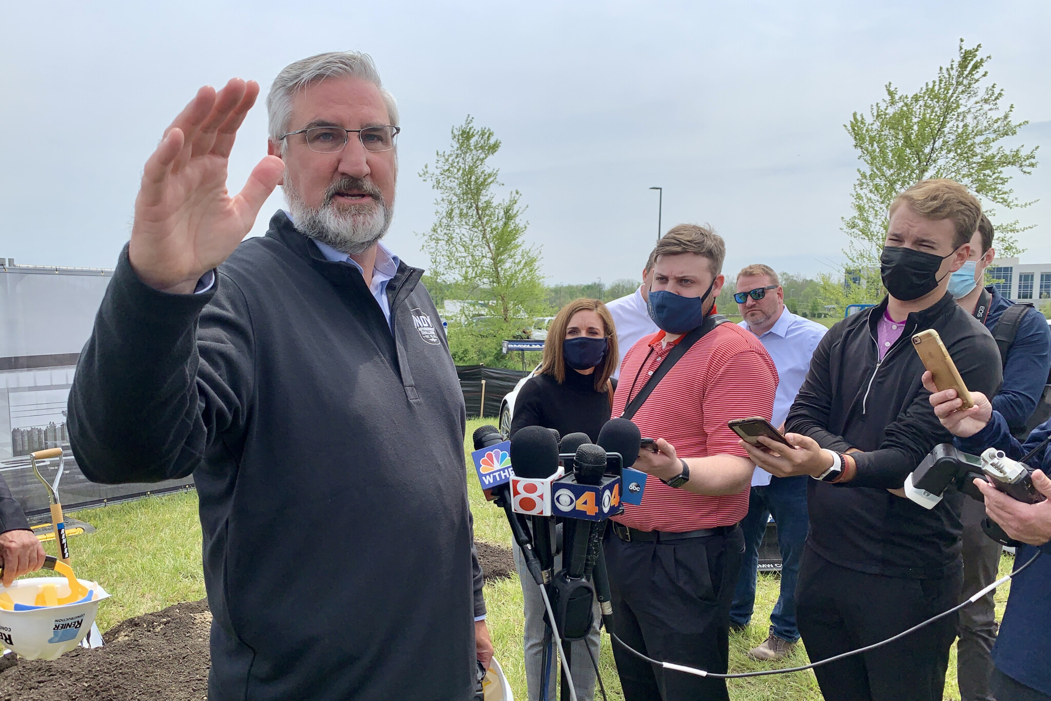 Holcomb Not Reimposing Mask Mandate In State Government Buildings Indiana Public Radio