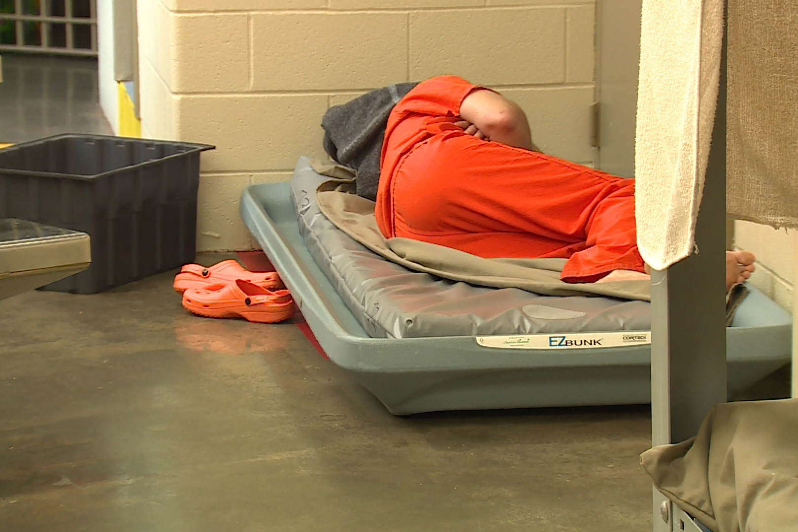 Lawmakers Aim To Get People With Mental Health Issues Into Treatment Instead Of Jail Indiana 2827